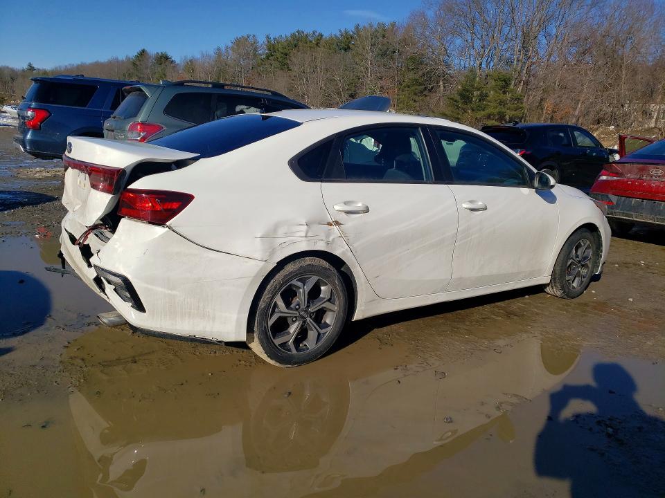 41582476 :رقم المزاد ، 3KPF24AD2LE243933 vin ، 2020 Kia Forte مزاد بيع