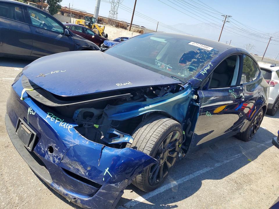 Продаж на аукціоні авто 2023 Tesla Model Y, vin: 7SAYGDEE9PA023038, номер лоту: 47173466