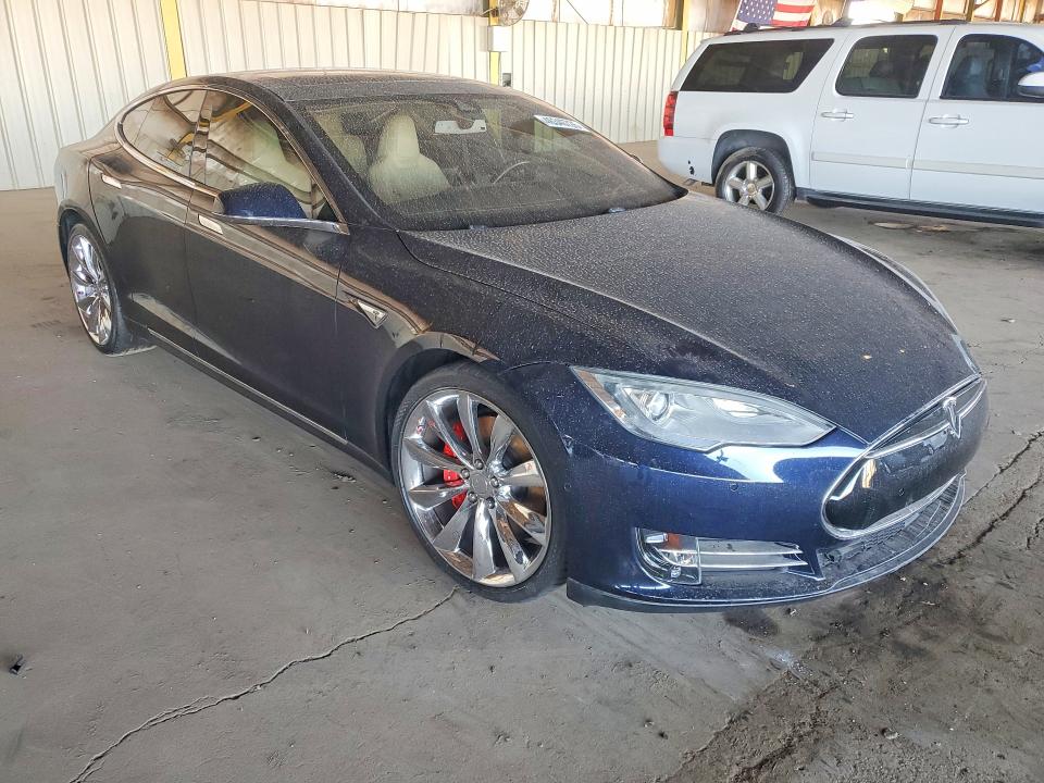 Продажа на аукционе авто 2015 Tesla Model S, vin: 5YJSA4H49FF084026, номер лота: 46340726