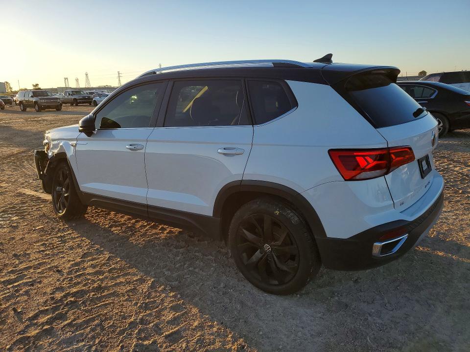 45549056 :رقم المزاد ، 3VVEX7B23RM004886 vin ، 2024 Volkswagen Taos مزاد بيع