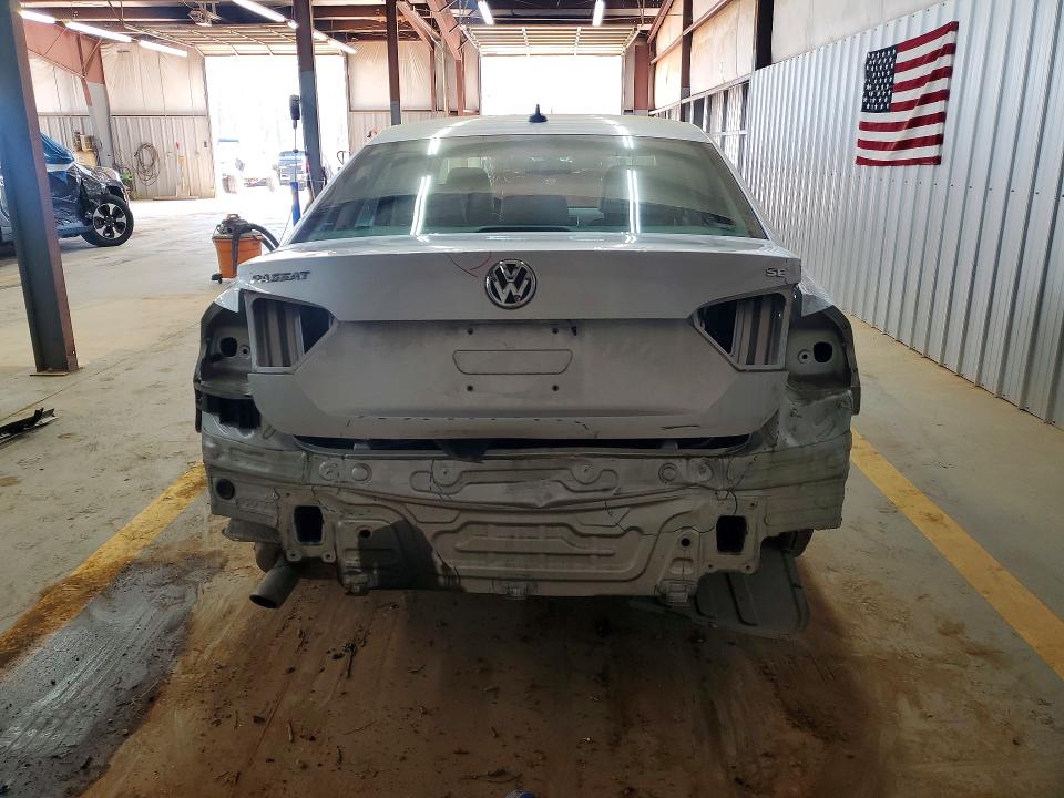 46977286 :رقم المزاد ، 1VWBP7A38DC013389 vin ، 2013 Volkswagen Passat مزاد بيع