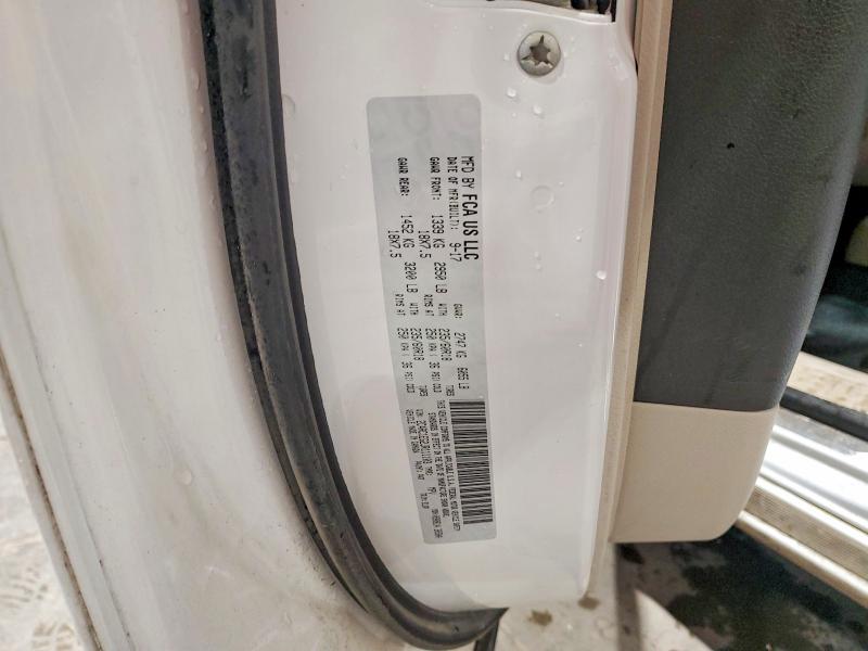 45631656 :رقم المزاد ، 2C4RC1EG2JR111103 vin ، 2018 Chrysler Pacifica مزاد بيع