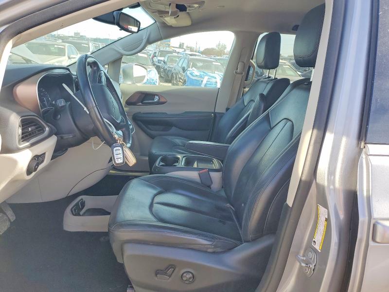 46342116 :رقم المزاد ، 2C4RC1BG0JR119737 vin ، 2018 Chrysler Pacifica مزاد بيع