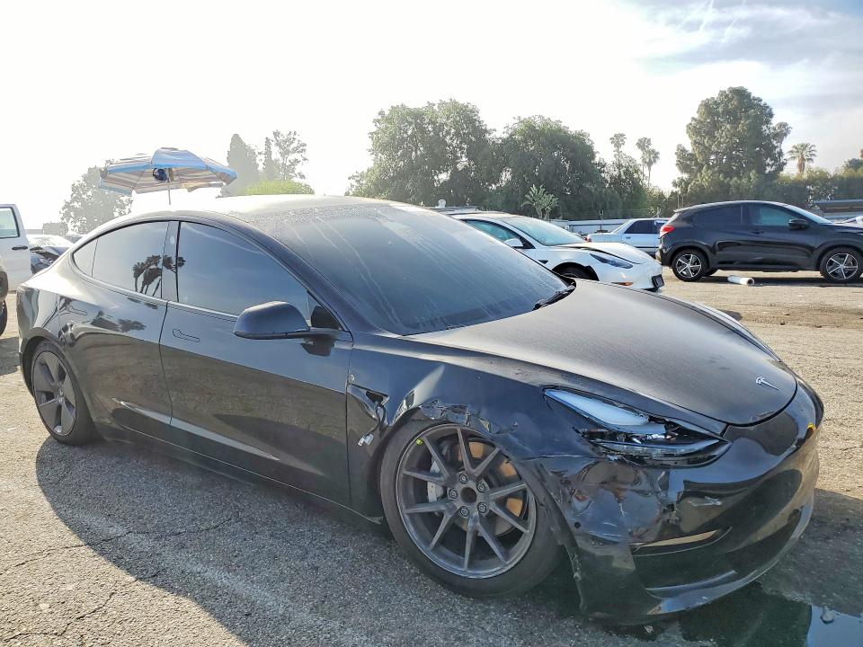 2022 Tesla Model 3 მანქანა იყიდება აუქციონზე, vin: 5YJ3E1EA2NF351782, აუქციონის ნომერი: 47537086