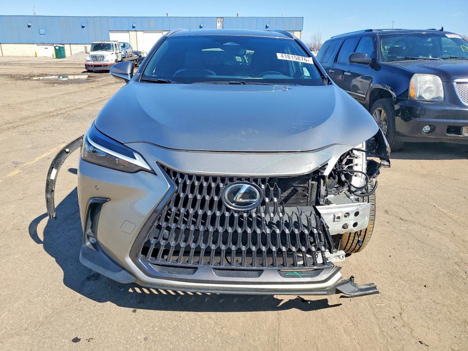 Продажа на аукционе авто 2022 Lexus Nx 350, vin: 2T2GGCEZ4NC013796, номер лота: 41815876