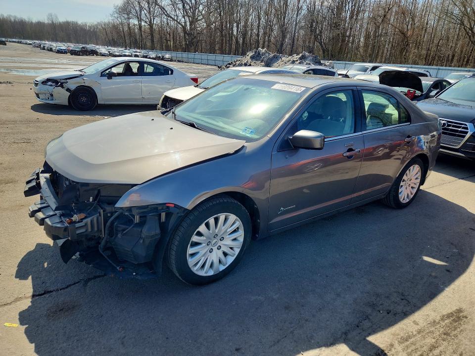 45609416 :رقم المزاد ، 3FADP0L30AR411165 vin ، 2010 Ford Fusion مزاد بيع
