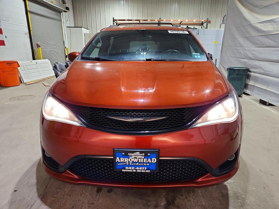 Продажа на аукционе авто 2018 Chrysler Pacifica, vin: 2C4RC1BG2JR331216, номер лота: 46709136