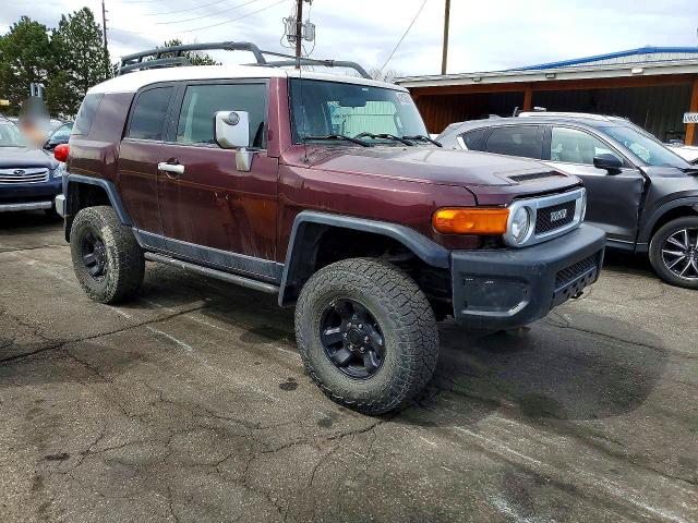 47136726 :رقم المزاد ، JTEBU11F270049180 vin ، 2007 Toyota Fj Cruiser مزاد بيع