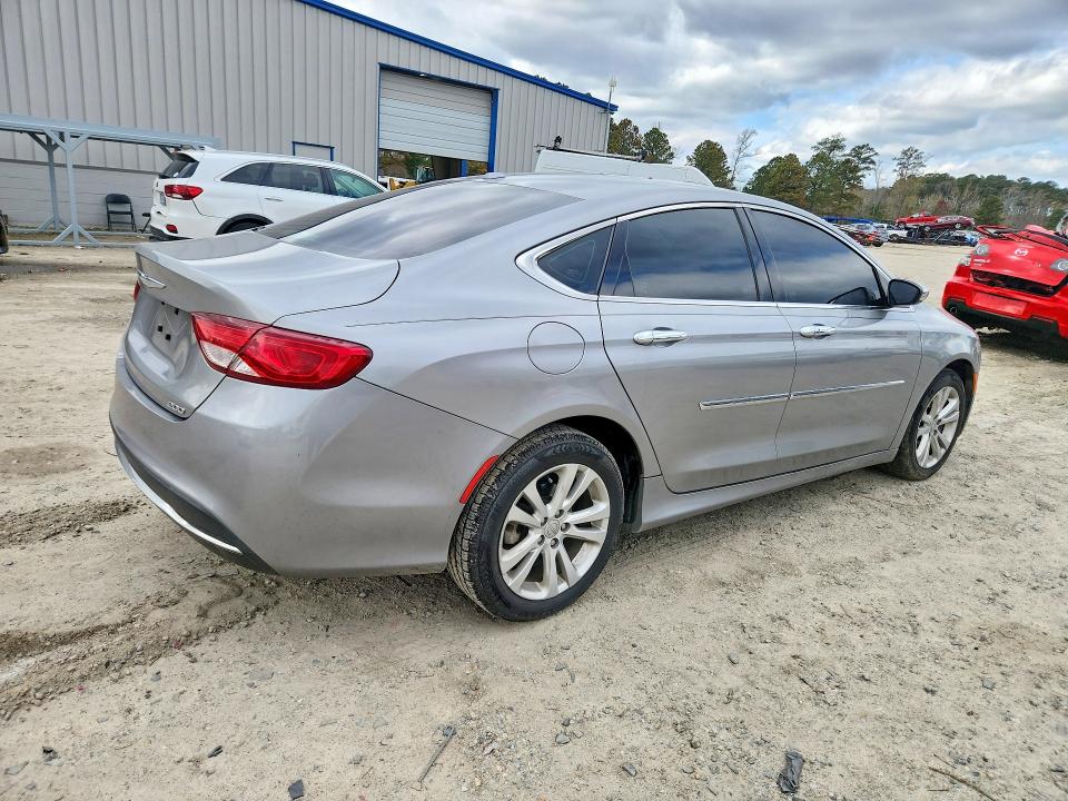 Продаж на аукціоні авто 2015 Chrysler 200, vin: 1C3CCCAB9FN702467, номер лоту: 41670756