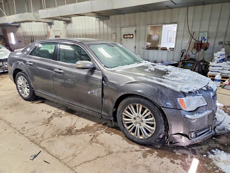 46445026 :رقم المزاد ، 2C3CCARGXDH595472 vin ، 2013 Chrysler 300 مزاد بيع