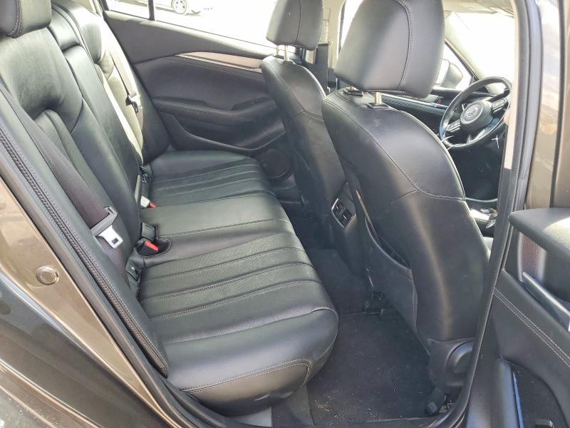 79976595 :رقم المزاد ، JM1GL1VM6J1307739 vin ، 2018 Mazda 6 مزاد بيع