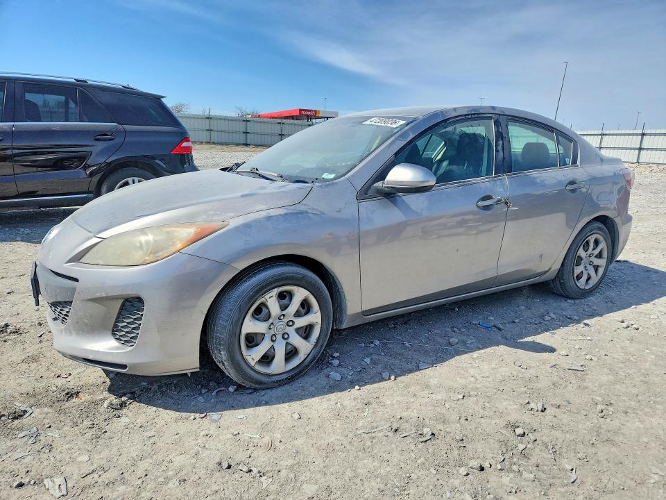 Продажа на аукционе авто 2012 Mazda 3, vin: JM1BL1UF1C1521585, номер лота: 47209036