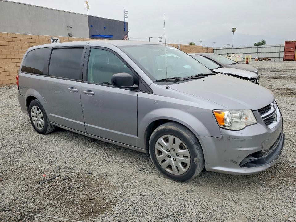 47771676 :رقم المزاد ، 2C4RDGBG6JR161278 vin ، 2018 Dodge Grand Caravan مزاد بيع