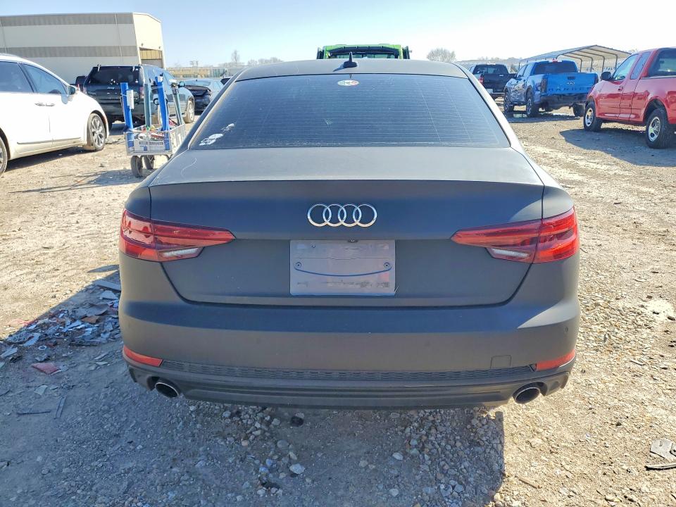 2018 Audi A4 მანქანა იყიდება აუქციონზე, vin: WAUENAF4XJA094193, აუქციონის ნომერი: 42060536