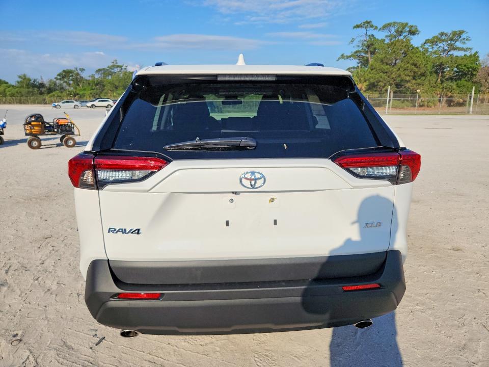 Продажа на аукционе авто 2025 Toyota Rav4 Hybrid, vin: JTMRWRFV2SD277743, номер лота: 47725776