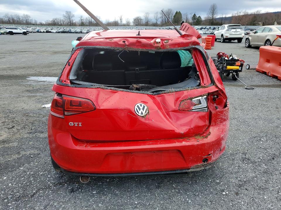 Продажа на аукционе авто 2015 Volkswagen Gti, vin: 3VWYT7AU3FM050950, номер лота: 46893426