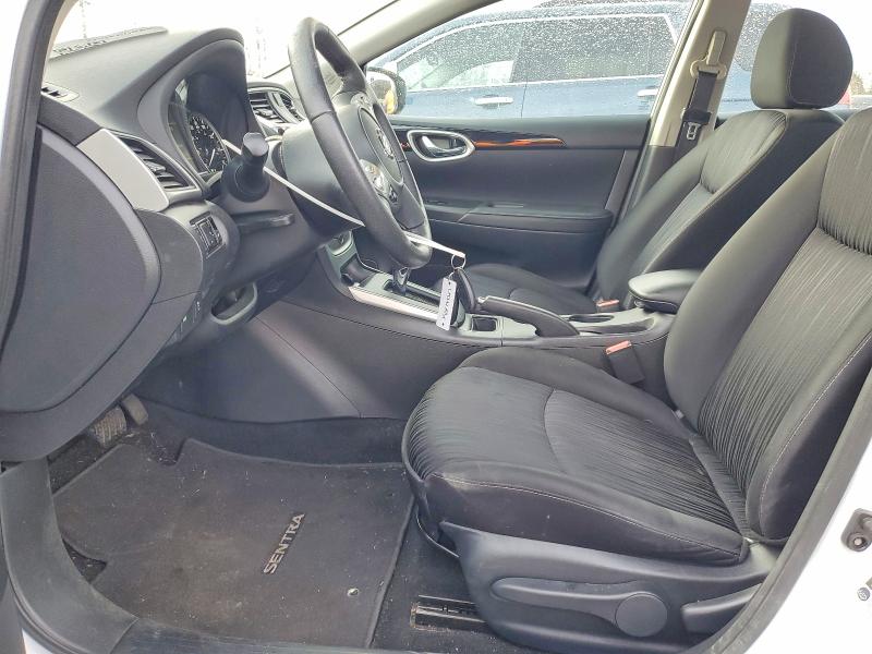 41739726 :رقم المزاد ، 3N1AB7AP2KY258955 vin ، 2019 Nissan Sentra مزاد بيع