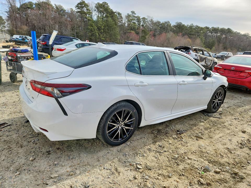 78344685 :رقم المزاد ، 4T1G11AK7NU664731 vin ، 2022 Toyota Camry مزاد بيع
