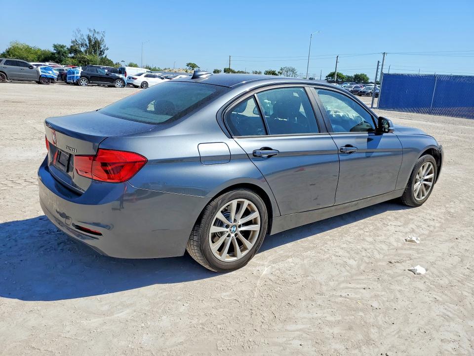 47292456 :رقم المزاد ، WBA8A9C59JAH13387 vin ، 2018 Bmw 320 مزاد بيع