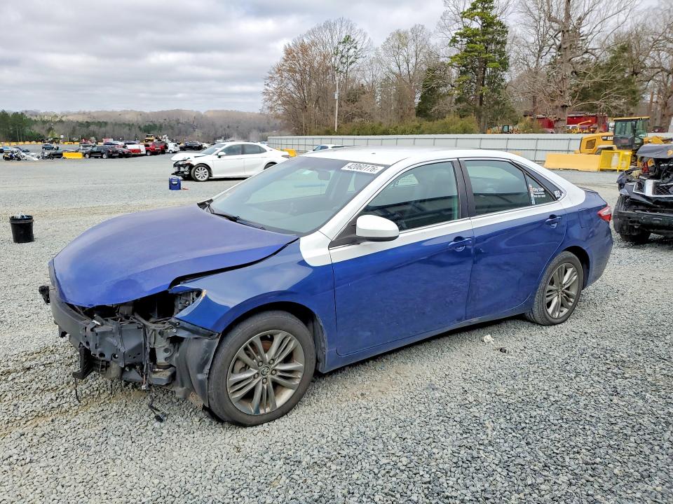 42060176 :رقم المزاد ، 4T1BF1FK3GU528488 vin ، 2016 Toyota Camry مزاد بيع