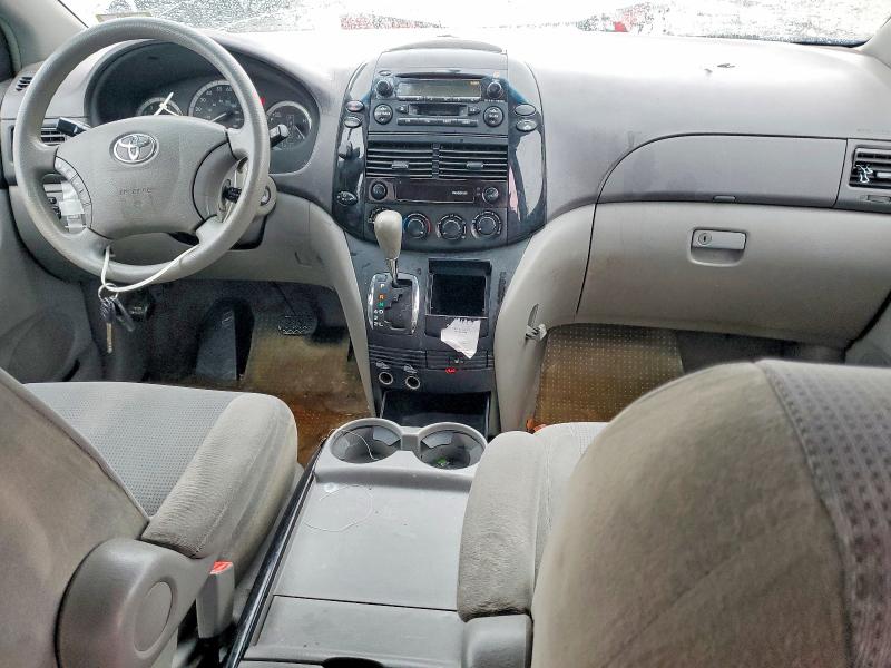 2004 Toyota Sienna მანქანა იყიდება აუქციონზე, vin: 5TDBA23CX4S016118, აუქციონის ნომერი: 79319195