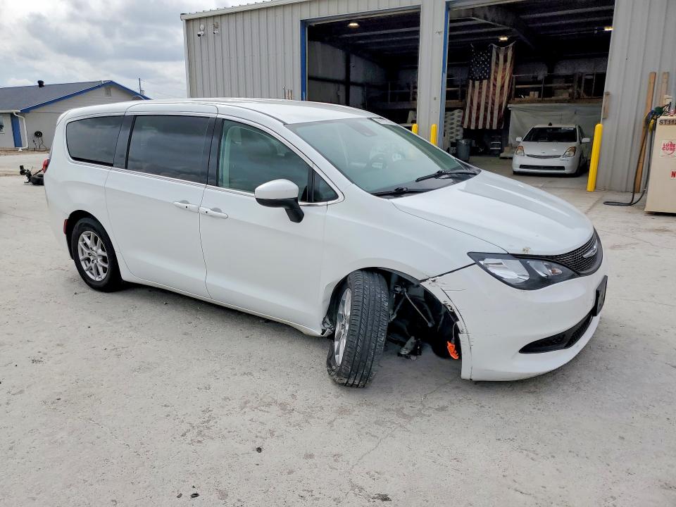 Продажа на аукционе авто 2023 Chrysler Voyager, vin: 2C4RC1CGXPR519876, номер лота: 41711116