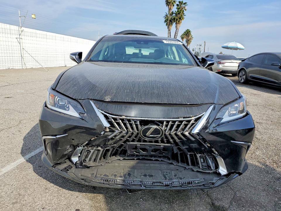 Продажа на аукционе авто 2025 Lexus Es 300h, vin: 58ADA1C13SU072061, номер лота: 79397855