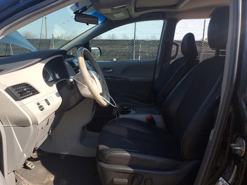 47608646 :رقم المزاد ، 5TDXK3DC5CS211307 vin ، 2012 Toyota Sienna مزاد بيع