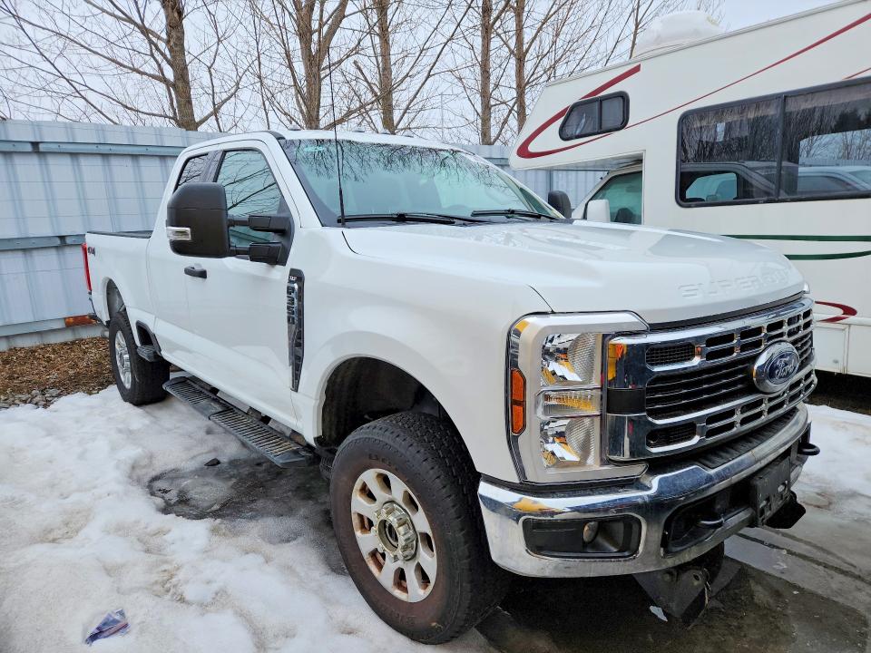 Продажа на аукционе авто 2024 Ford F350, vin: 1FT8X3BA2REE81407, номер лота: 75604965