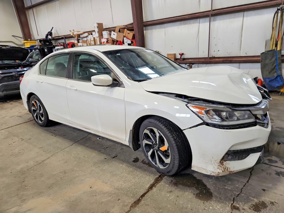 Продажа на аукционе авто 2017 Honda Accord, vin: 1HGCR2F36HA810384, номер лота: 79112175