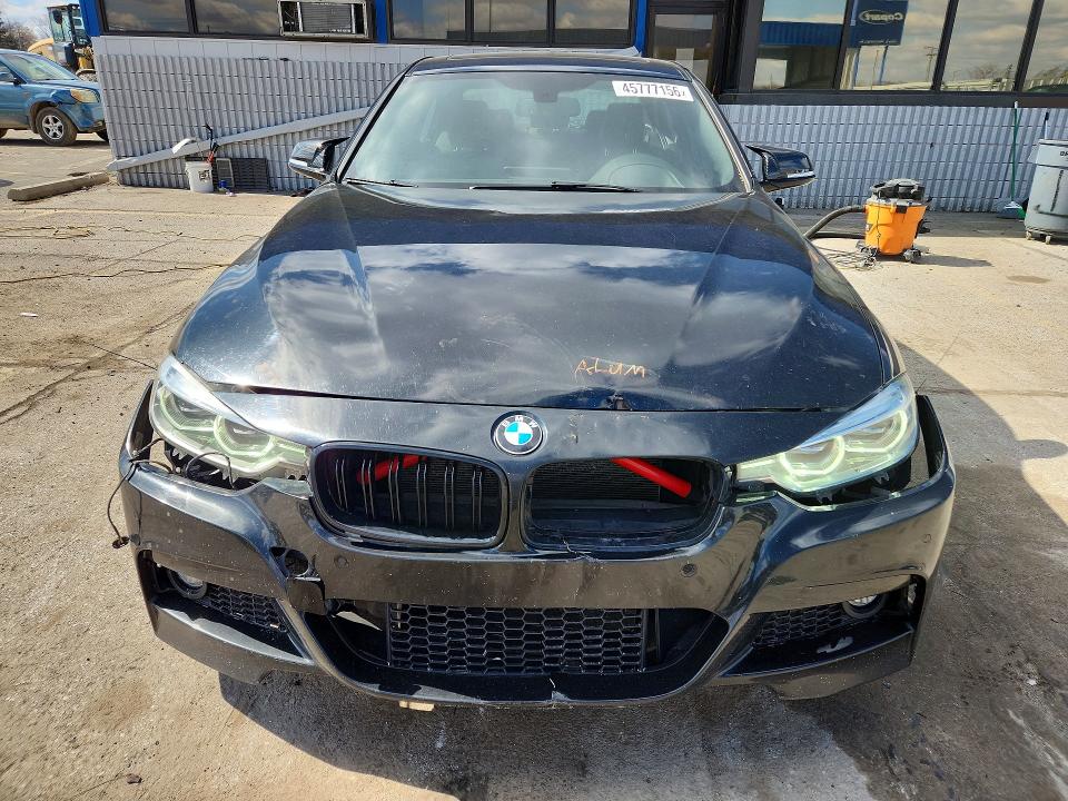 45777156 :رقم المزاد ، WBA8D9C39HA004956 vin ، 2017 Bmw 330 مزاد بيع