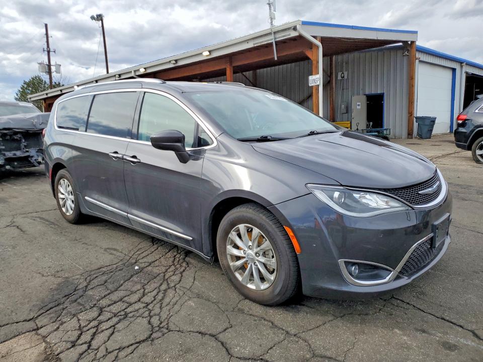 Продажа на аукционе авто 2018 Chrysler Pacifica, vin: 2C4RC1EG2JR212707, номер лота: 45642126