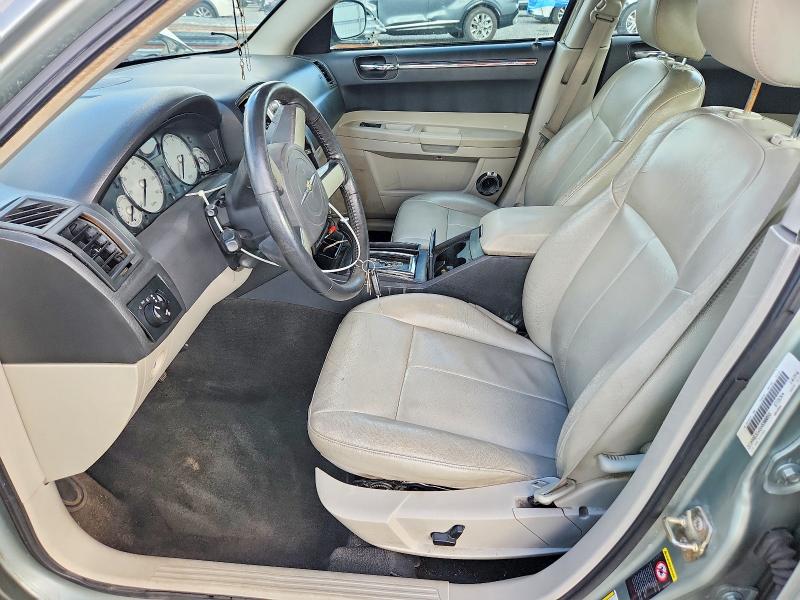 79925405 :رقم المزاد ، 2C3AA53G45H590055 vin ، 2005 Chrysler 300 مزاد بيع