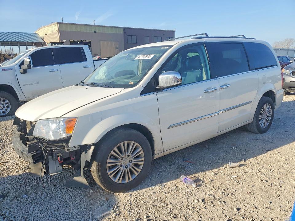 47794846 :رقم المزاد ، 2C4RC1CG9DR723919 vin ، 2013 Chrysler Town & Country مزاد بيع