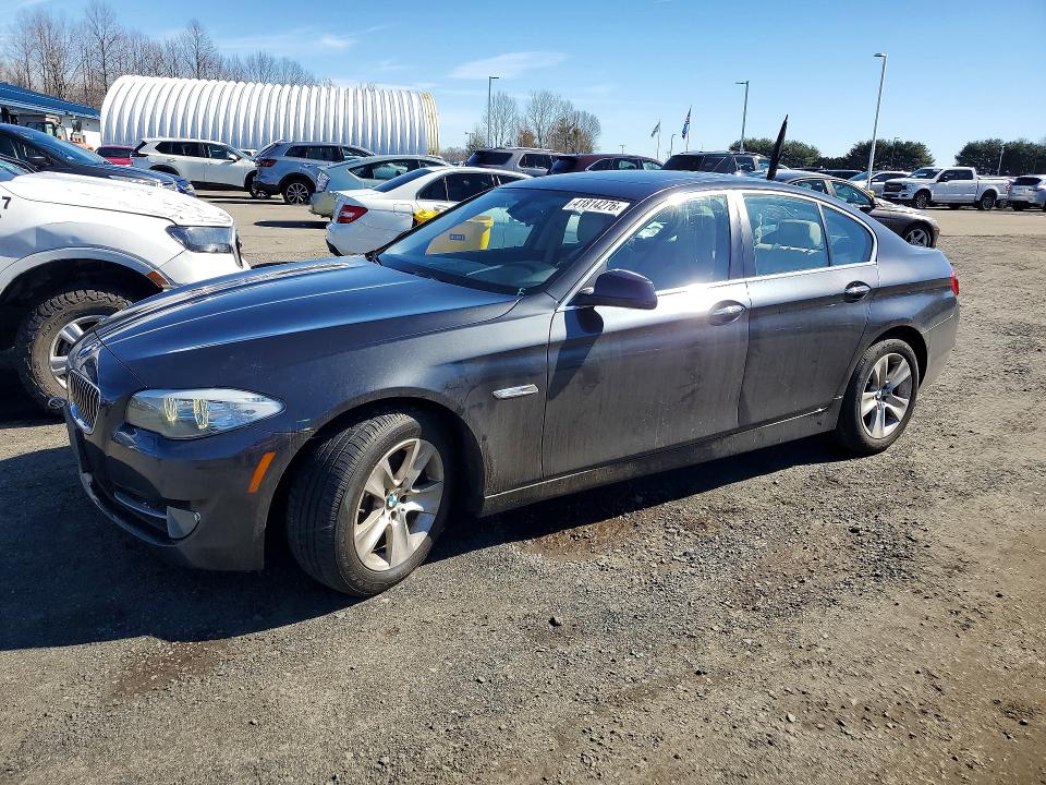 2013 Bmw 528 მანქანა იყიდება აუქციონზე, vin: WBAXH5C59DDW14326, აუქციონის ნომერი: 41814276