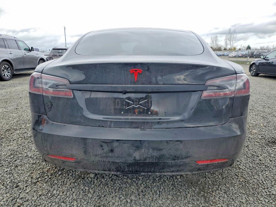 79712635 :رقم المزاد ، 5YJSA1E22KF332497 vin ، 2019 Tesla Model S مزاد بيع