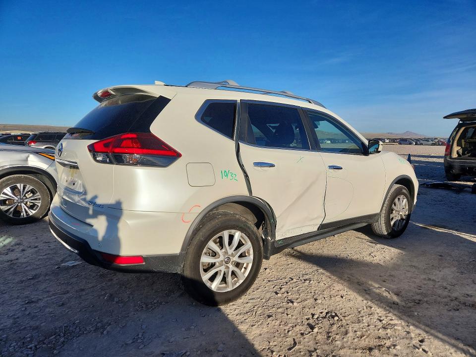 Продажа на аукционе авто 2020 Nissan Rogue, vin: JN8AT2MV0LW106967, номер лота: 45875566