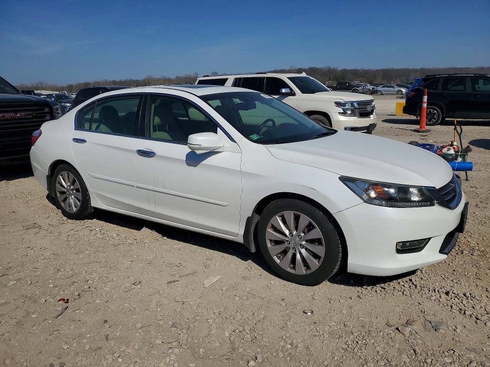 2013 Honda Accord მანქანა იყიდება აუქციონზე, vin: 1HGCR2F83DA003259, აუქციონის ნომერი: 46572646