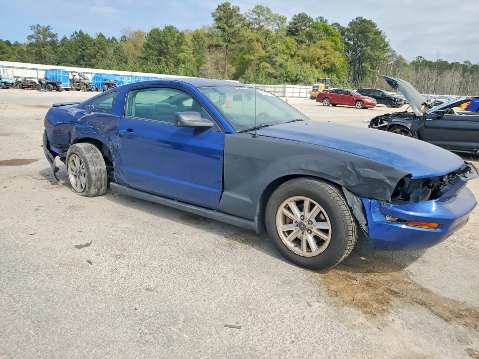 2007 Ford Mustang მანქანა იყიდება აუქციონზე, vin: 1ZVFT80N775337660, აუქციონის ნომერი: 46753076