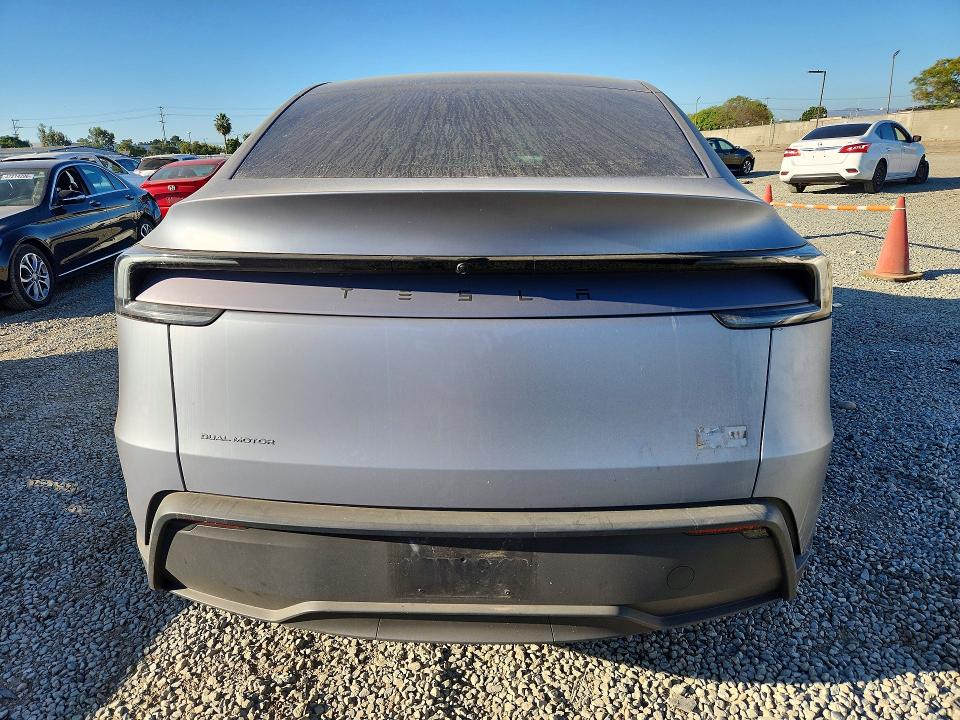 47433996 :رقم المزاد ، 7SAYGDEE7TF330852 vin ، 2026 Tesla Model Y مزاد بيع