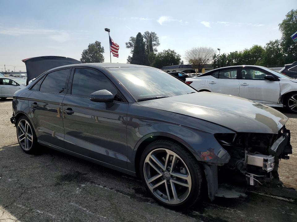 Продажа на аукционе авто 2019 Audi A3, vin: WAUAUGFF5KA085957, номер лота: 79952175