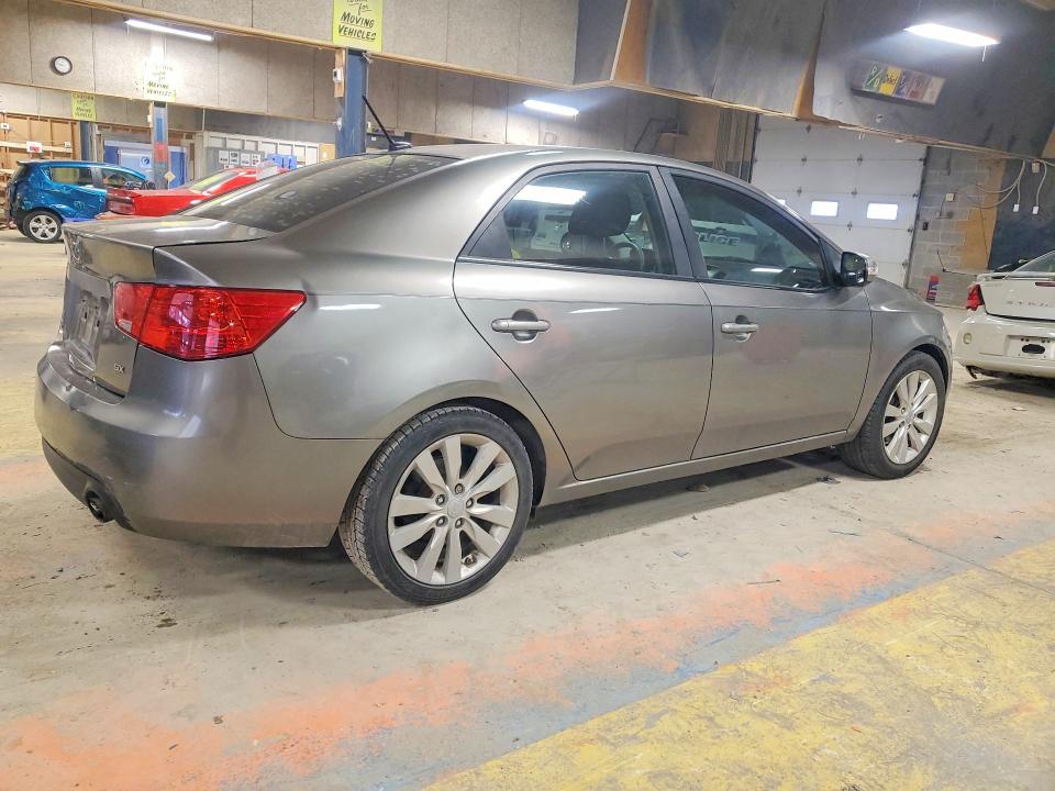 46371126 :رقم المزاد ، KNAFW4A30A5227862 vin ، 2010 Kia Forte مزاد بيع