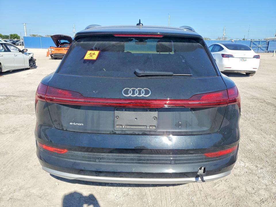 Aukcja sprzedaży 2019 Audi E-tron, vin: WA1LAAGE1KB024326, numer aukcji: 46671366