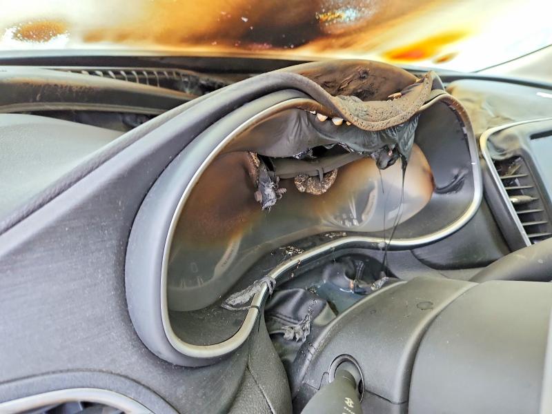 2015 Chrysler 200 მანქანა იყიდება აუქციონზე, vin: 1C3CCCAB6FN585897, აუქციონის ნომერი: 79953625