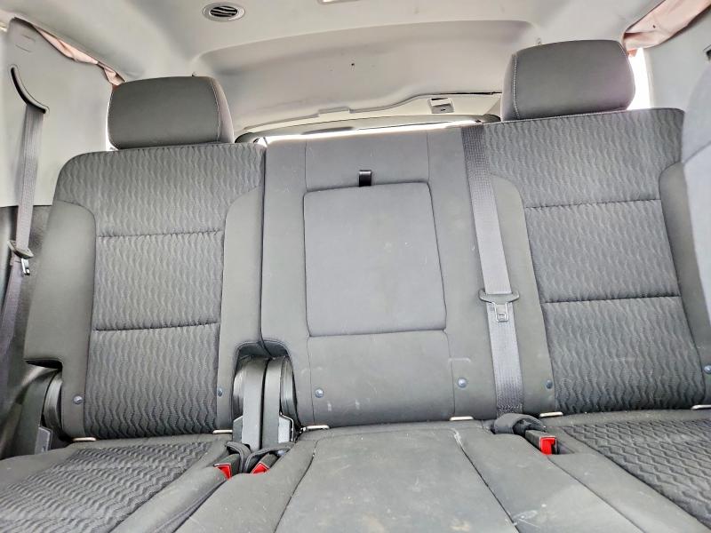 45649376 :رقم المزاد ، 1GNSKFEC5JR372933 vin ، 2018 Chevrolet Tahoe مزاد بيع