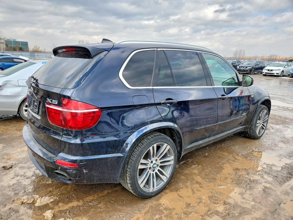 41919946 :رقم المزاد ، 5UXZV8C51DL892597 vin ، 2013 Bmw Truck/van X5 50i 4dr Awd مزاد بيع