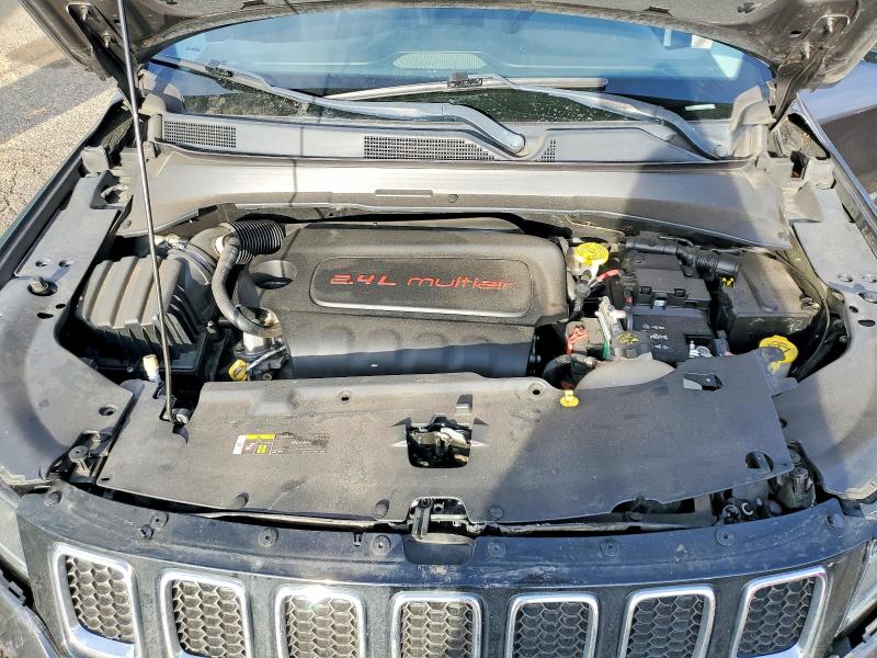 46878766 :رقم المزاد ، 3C4NJCBB9HT647630 vin ، 2017 Jeep Compass مزاد بيع