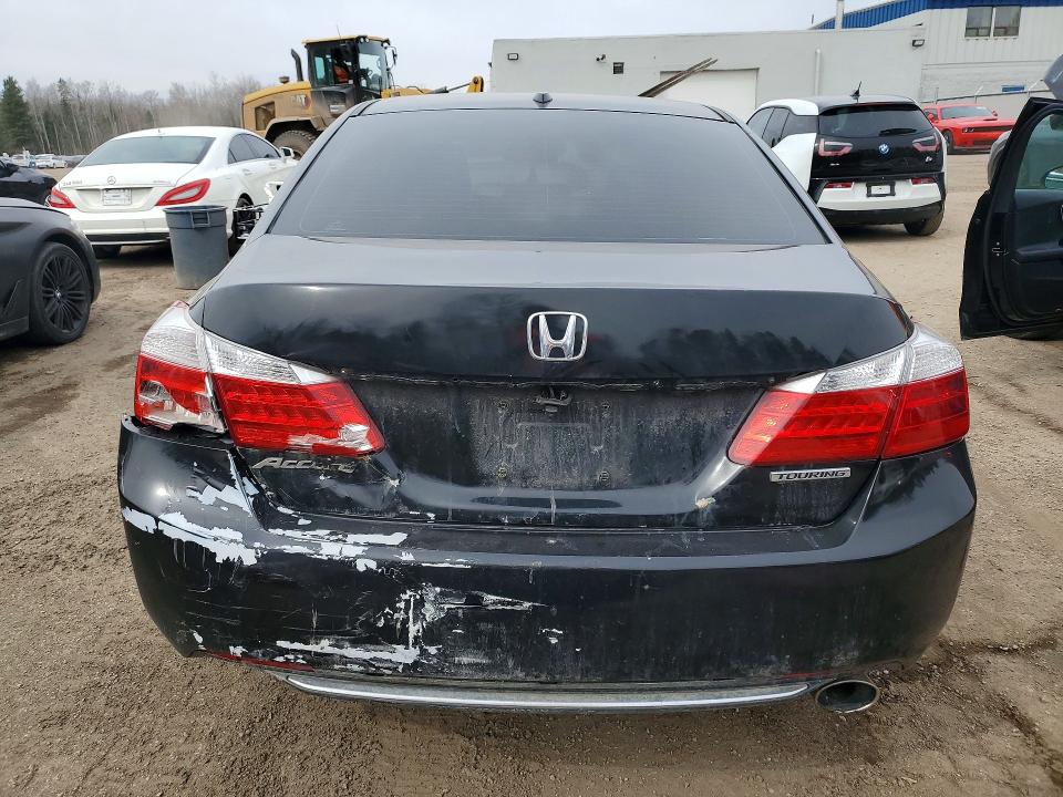 46418856 :رقم المزاد ، 1HGCR2F97FA808399 vin ، 2015 Honda Accord مزاد بيع