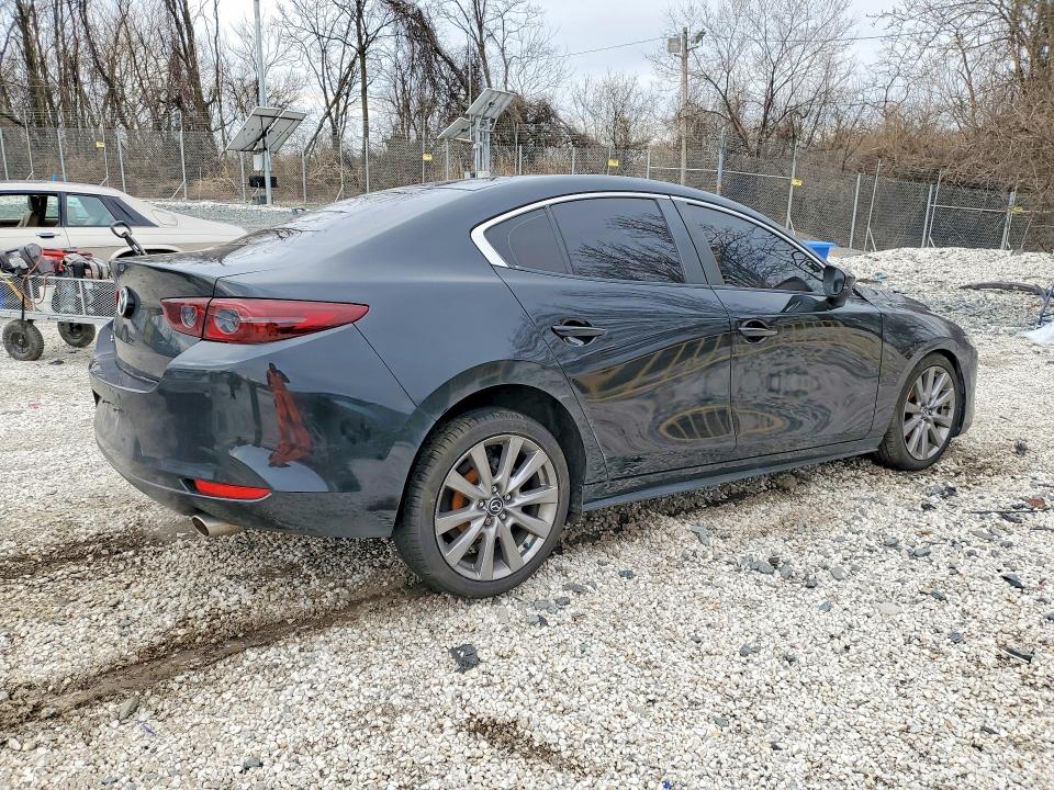 2021 Mazda 3 მანქანა იყიდება აუქციონზე, vin: JM1BPABL7M1322572, აუქციონის ნომერი: 46416906