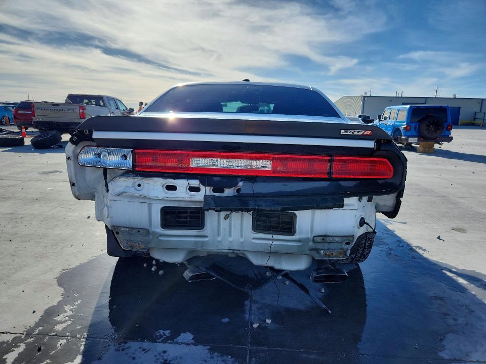 46630476 :رقم المزاد ، 2C3CDYDJ8EH165465 vin ، 2014 Dodge Challenger مزاد بيع